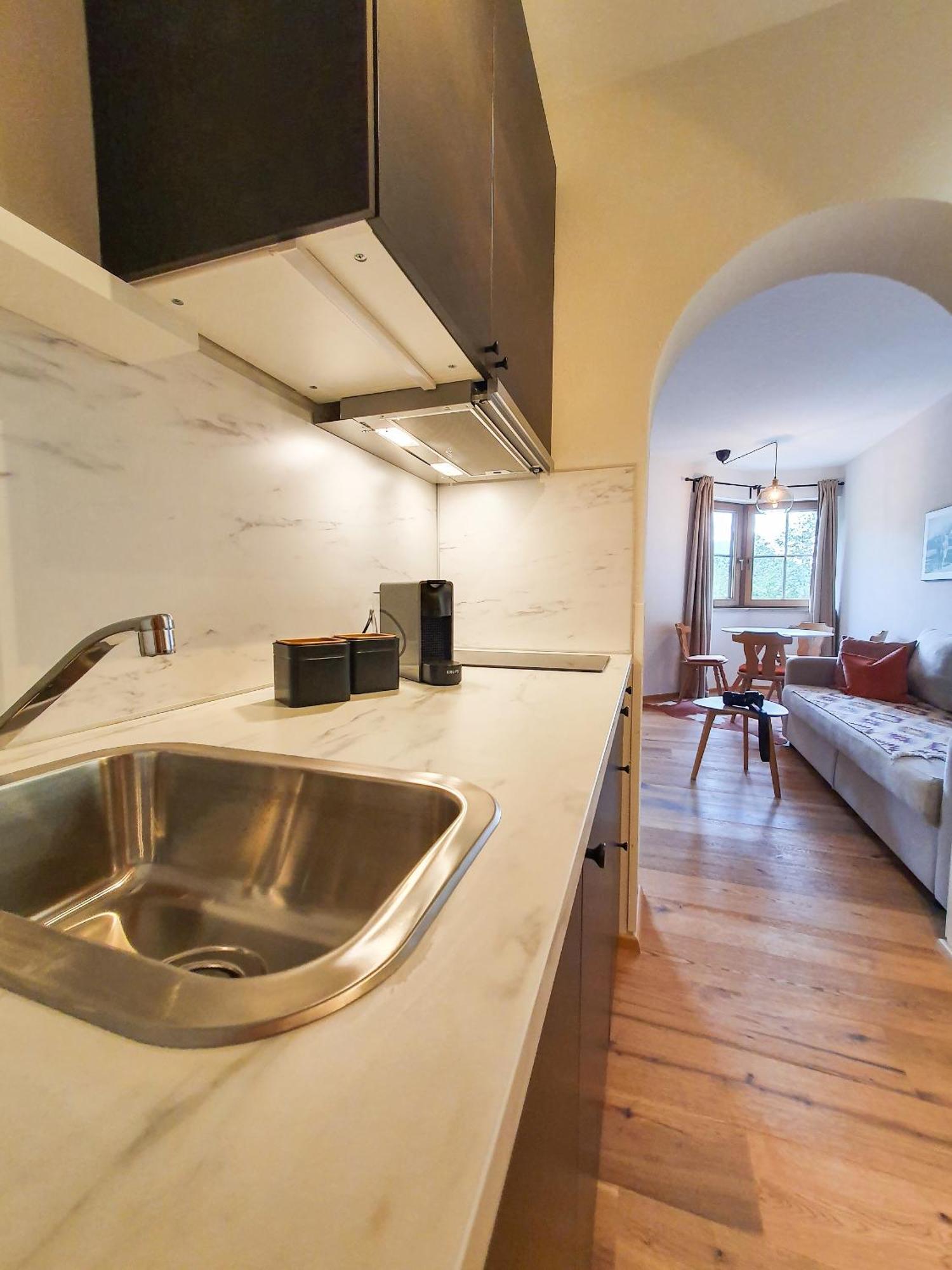 Alpenflair Mit Balkon - Inkl Parkplatz #3 Apartamento *